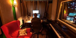 Difference between a professional and a home recording studio